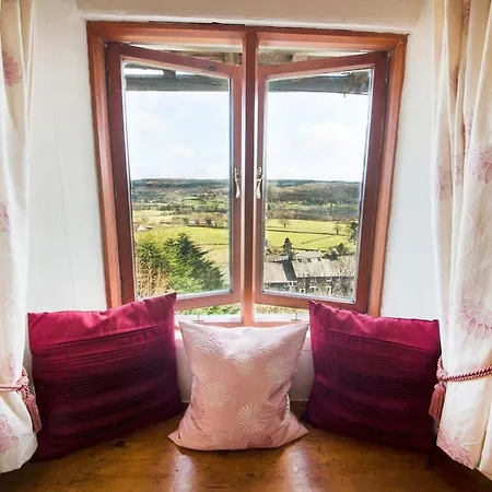 Bramble With Views, * Coniston